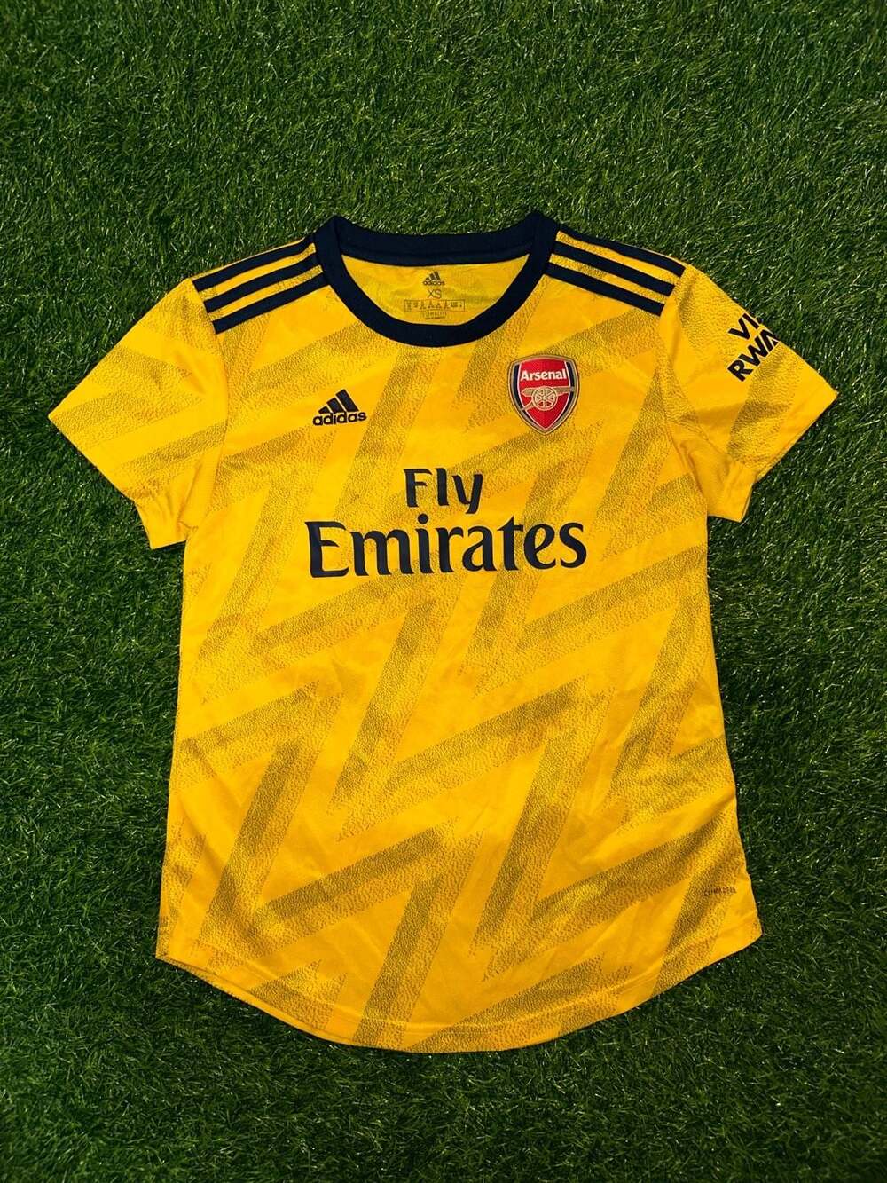 Adidas Arsenal Away Jersey Size XS Bruised Banana 2019/20
